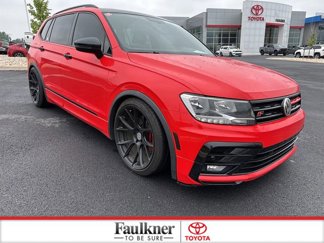 Used 2021 Volkswagen Tiguan SE R-Line image 1