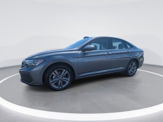 Used 2023 Volkswagen Jetta SE image 1