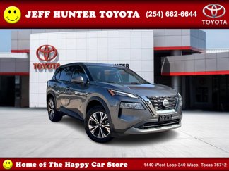 Used 2021 Nissan Rogue SV image 1