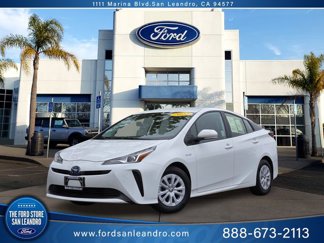 Used 2022 Toyota Prius LE image 1