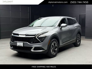 Used 2024 Kia Sportage LX image 1