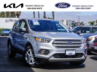 Used 2019 Ford Escape SE image 1