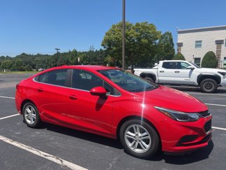 Used 2017 Chevrolet Cruze LT image 1