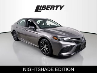 Used 2021 Toyota Camry SE image 1