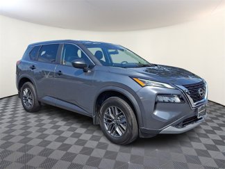 Used 2023 Nissan Rogue S image 1