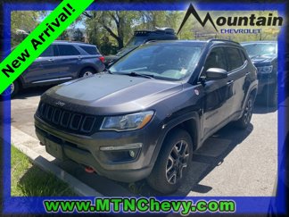 Used 2019 Jeep Compass Trailhawk image 1