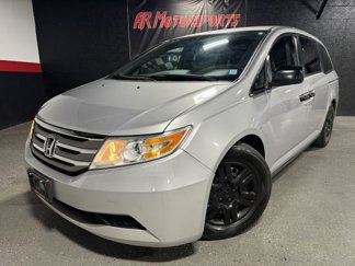 Used 2013 Honda Odyssey LX image 1