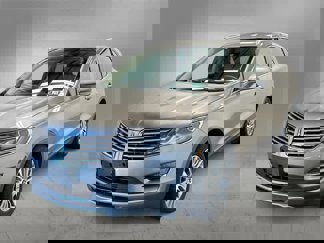 Used 2017 Lincoln MKC Reserve image 1