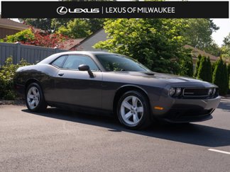 Used 2014 Dodge Challenger SXT image 1