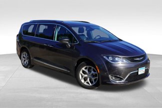 Used 2018 Chrysler Pacifica Touring-L Plus w/ Tire & Wheel Group image 1