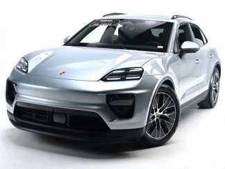 Used 2025 Porsche Macan 4S Electric image 1