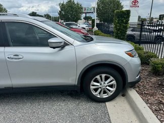 Used 2016 Nissan Rogue SV w/ SV Premium Package image 1