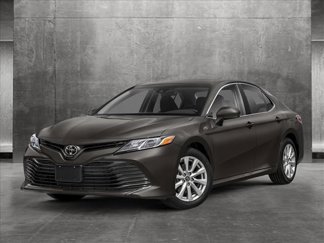 Used 2019 Toyota Camry LE image 1