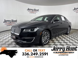 Used 2020 Lincoln MKZ image 1