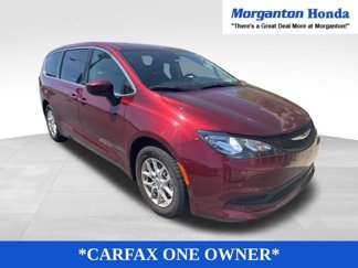 Used 2023 Chrysler Voyager LX image 1