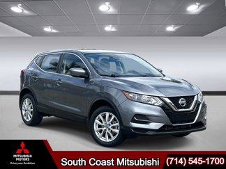 Used 2020 Nissan Rogue Sport S w/ Appearance Package image 1