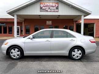 Used 2008 Toyota Camry LE image 1