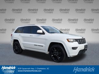 Used 2020 Jeep Grand Cherokee Altitude image 1
