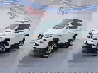 Used 2016 Jeep Cherokee Latitude w/ Safety/Convenience Group image 1