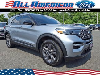 Certified 2022 Ford Explorer XLT w/ Equipment Group 202A image 1