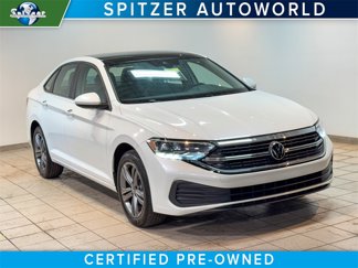 Used 2023 Volkswagen Jetta SE w/ Panoramic Sunroof Package image 1