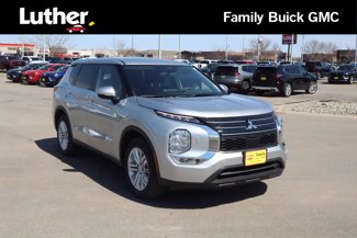 Used 2022 Mitsubishi Outlander ES image 1