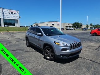 Used 2017 Jeep Cherokee Latitude w/ Cold Weather Group image 1