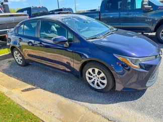 Used 2021 Toyota Corolla LE image 1