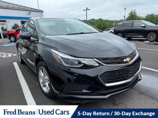Used 2018 Chevrolet Cruze LT w/ Convenience Package image 1