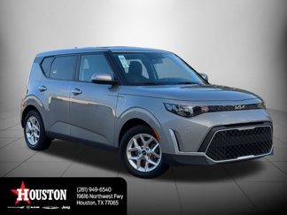 Used 2023 Kia Soul LX w/ Option Group 015 image 1