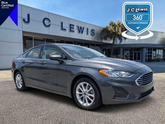 Certified 2020 Ford Fusion SE image 1