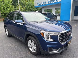 Used 2022 GMC Terrain SLE w/ Driver Convenience Package image 1
