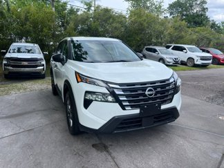 Used 2024 Nissan Rogue S image 1