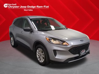 Used 2022 Ford Escape SE image 1