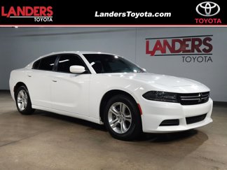 Used 2017 Dodge Charger SE image 1