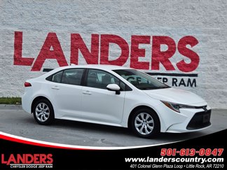 Used 2022 Toyota Corolla LE image 1