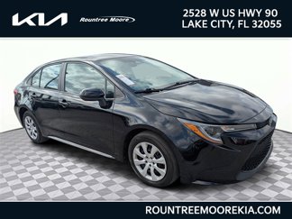 Used 2024 Toyota Corolla LE image 1