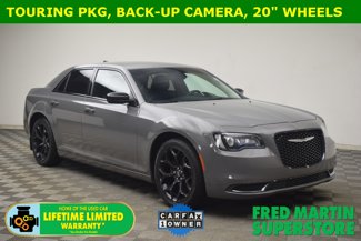 Used 2019 Chrysler 300 Touring w/ Sport Appearance Package image 1