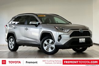 Used 2020 Toyota RAV4 XLE image 1