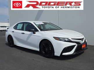 Certified 2022 Toyota Camry SE image 1