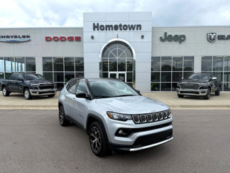 Used 2024 Jeep Compass Limited image 1
