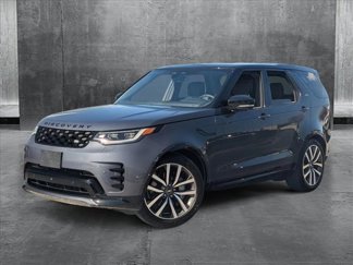 Used 2024 Land Rover Discovery Dynamic SE image 1