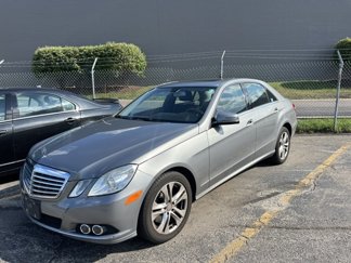 Used 2011 Mercedes-Benz E 350 4MATIC Sedan image 1