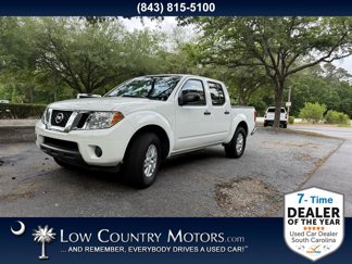 Used 2019 Nissan Frontier SV image 1