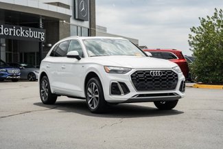 Used 2022 Audi Q5 2.0T Premium w/ Convenience Package image 1