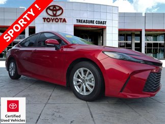 Certified 2025 Toyota Camry LE image 1
