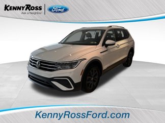 Used 2022 Volkswagen Tiguan SE image 1