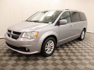 Used 2019 Dodge Grand Caravan SXT image 1