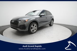 New 2025 Audi Q5 2.0T Premium image 1