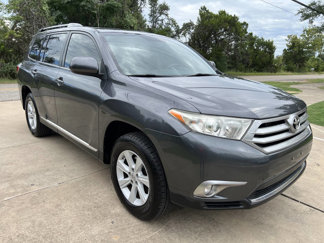 Used 2013 Toyota Highlander Plus image 1